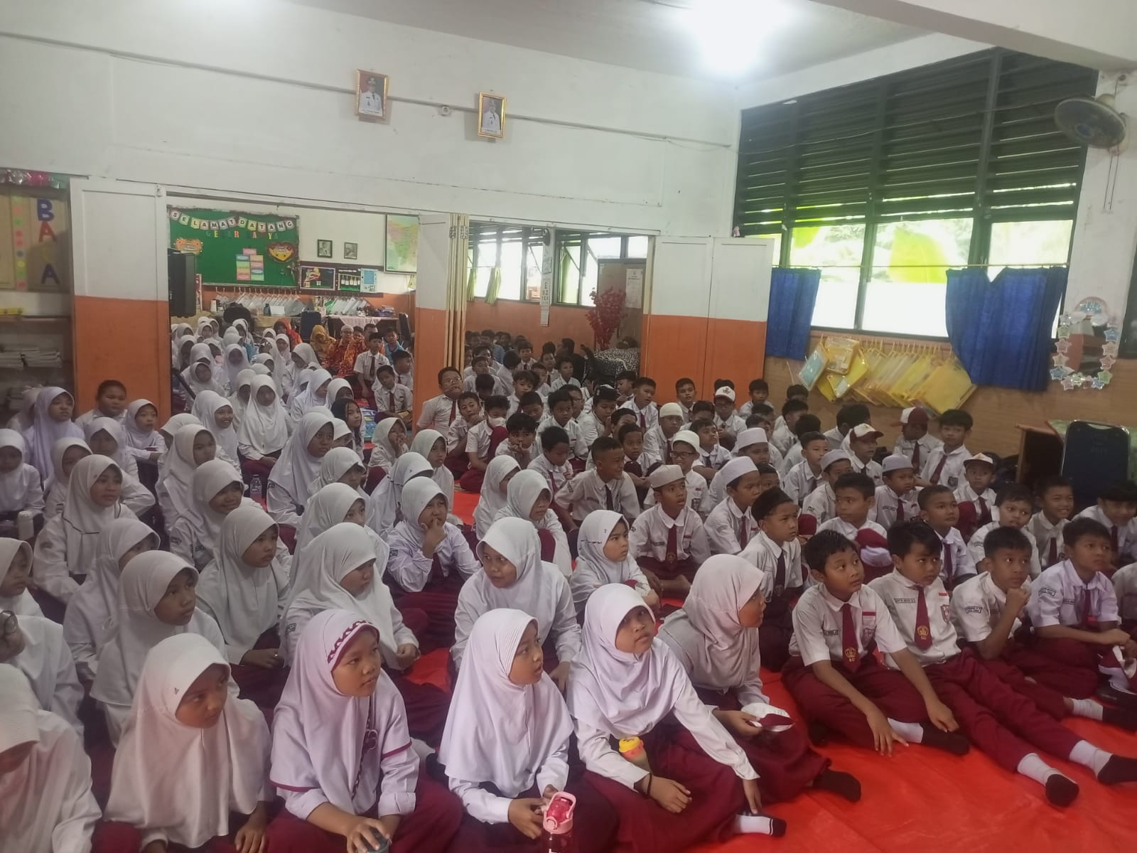 Wisata LiterAsyik Ke SDN Cipinang Muara 12